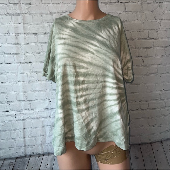 Time and Tru Tops - time and tru green shirt size M